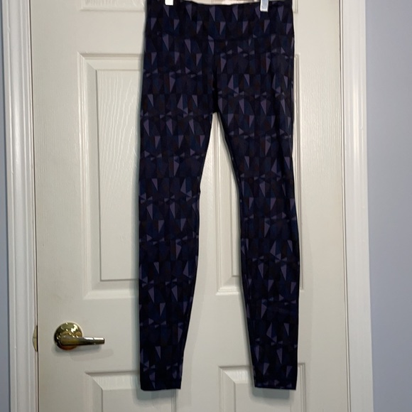 Lululemon Stainglass leggings - Picture 1 of 5